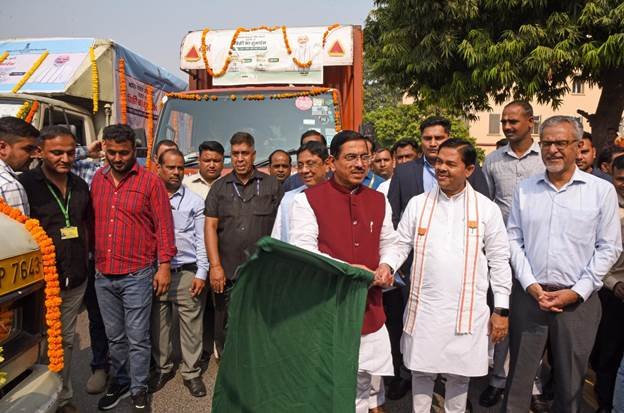 Pralhad Joshi launches phase -II retail sales of Bharat Atta and Bharat Rice